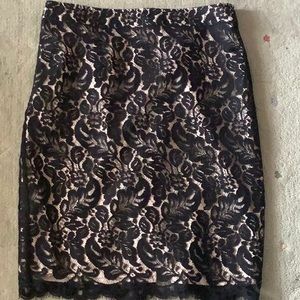 WHBM Lace Skirt SZ 4